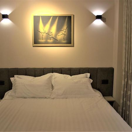 Bliri Executive Suite Тирана Екстериор снимка