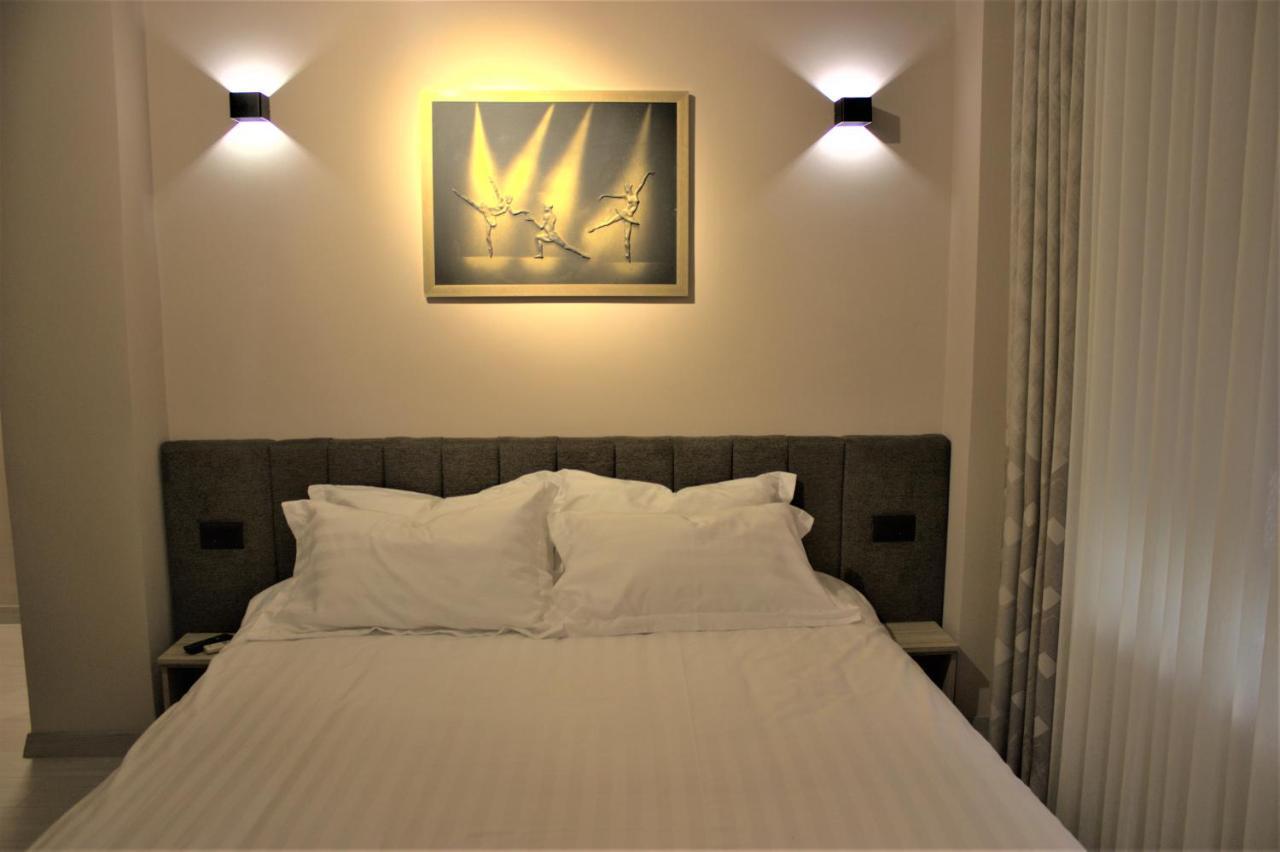 Bliri Executive Suite Тирана Екстериор снимка